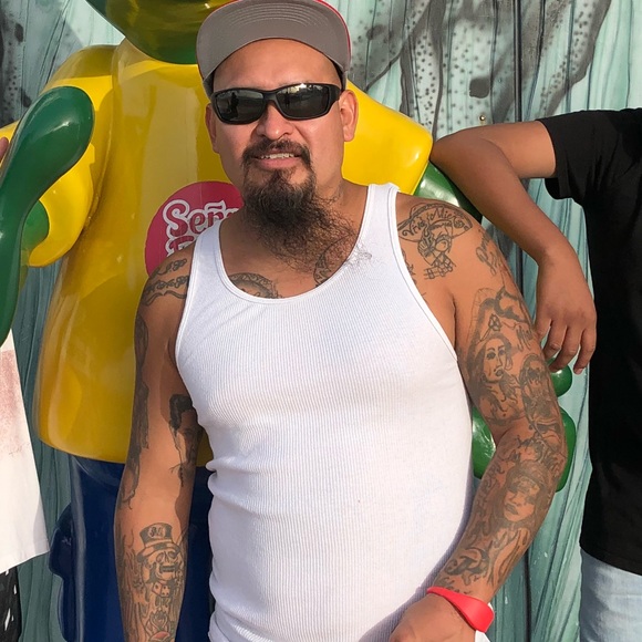 Meet your Posher, Chris - Picture 1 of 1